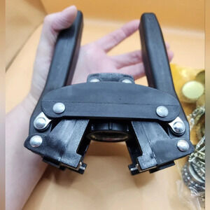 Greta Bottle Capper Magnet Sealer For Soda Beer Made in Italy with Bottle Caps